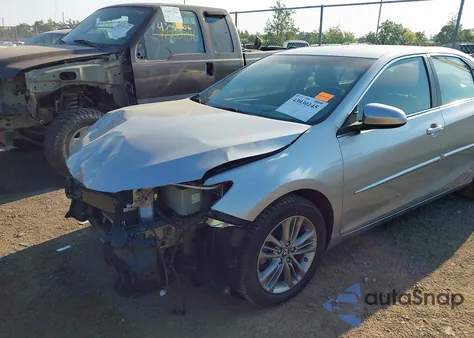 2017 Toyota Camry Se z USA, uszkodzony, nr VIN 4T1BF1FK6HU382489